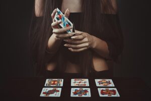 Understanding tarot card meanings and interpretations